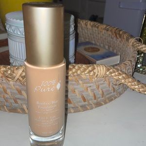 New, vegan, tinted moisturizer